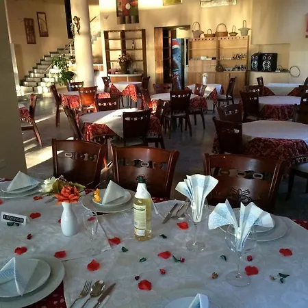 Hotel Grand Golem (Tirana)