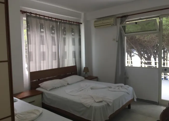 Grand Golem (Tirana)